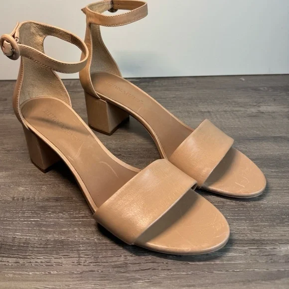 Bernardo Belinda Tan Block Heel Sandals with Ankle Strap size 8.5 $198 - Picture 5 of 11
